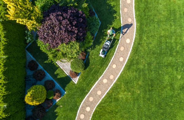Cost of Mowing And Landscaping in Kennesaw