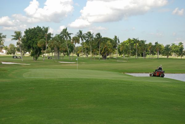 Cost of Golf Course Maintenance in Kennesaw