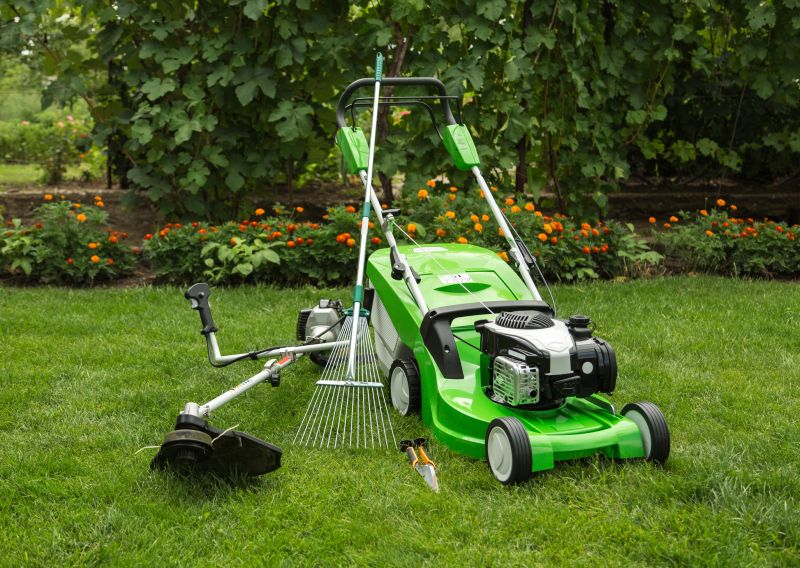 Clean Yard Equipment